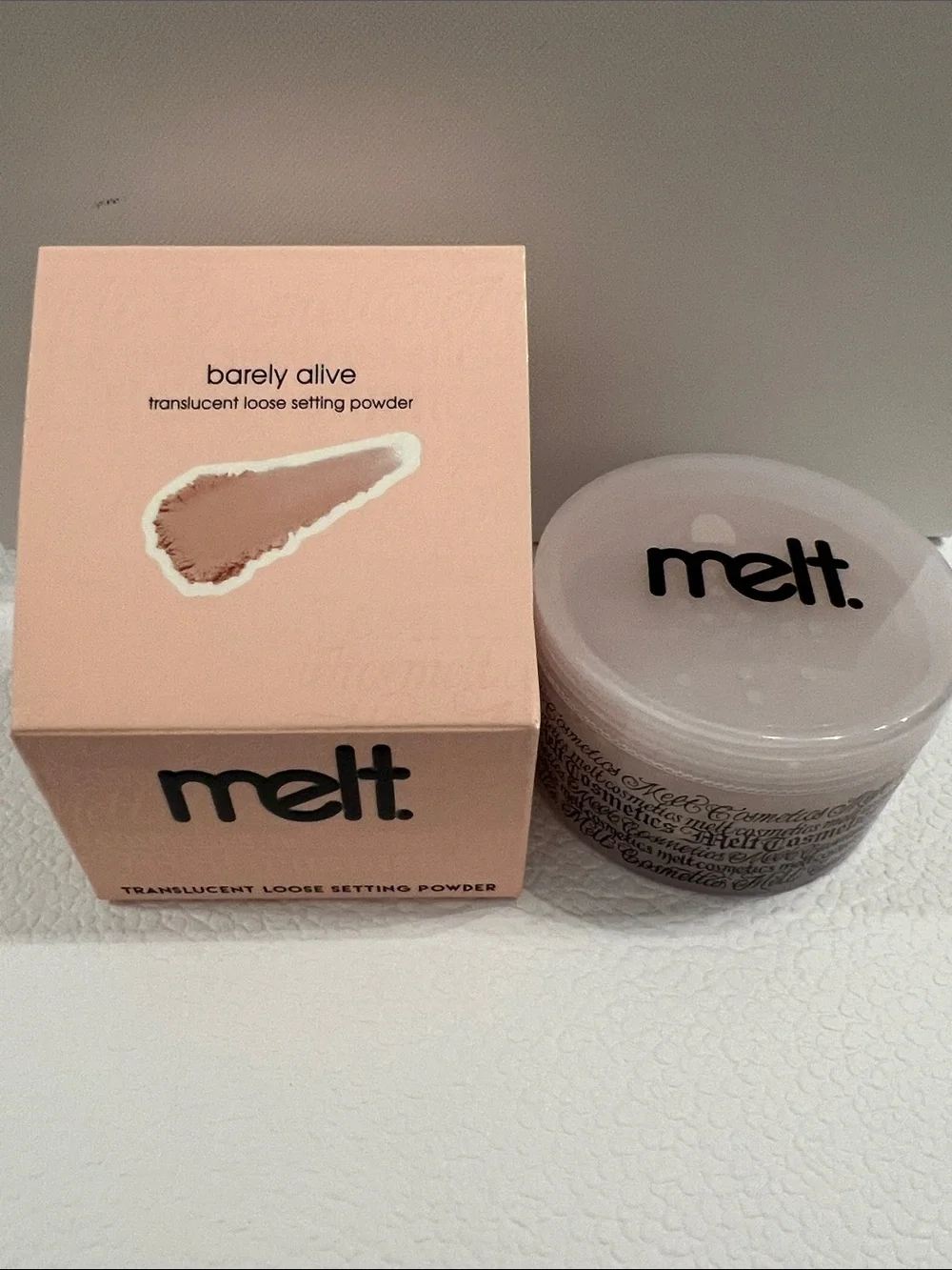 Barely Alive Translucent Loose Setting Powder